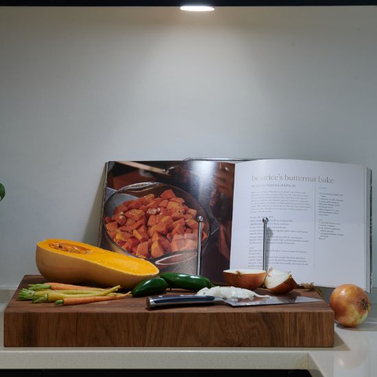 Picture of Gizzu Everglow Rechargeable Warm White Emergency Downlight Bulb